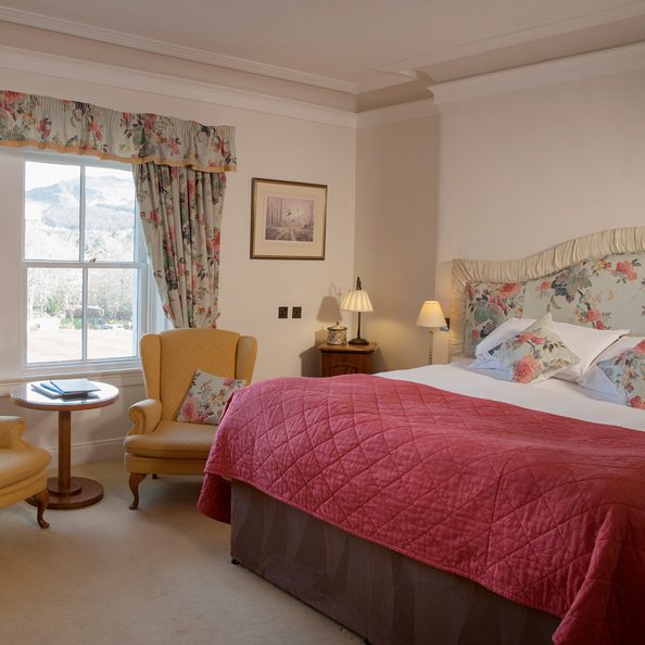 Lovat Hotel